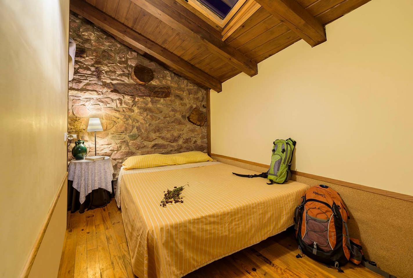 بيت شباب Refugi Rural Vall De Siarb Llagunes المظهر الخارجي الصورة